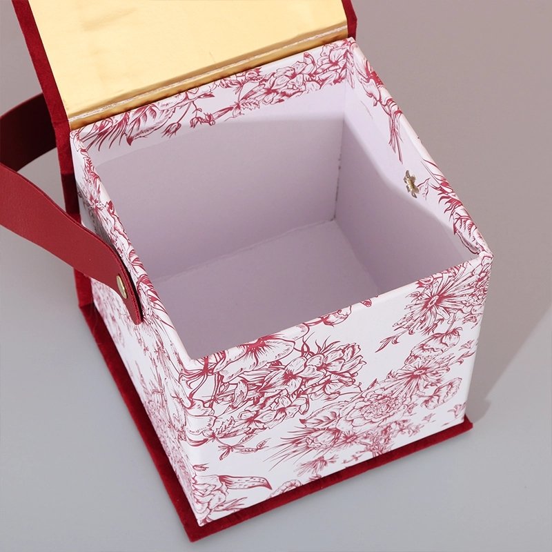 Leather Handle With Metal Stud Buckle On Custom Gift Box – Super Load Bearing Capacity And Elegant Design