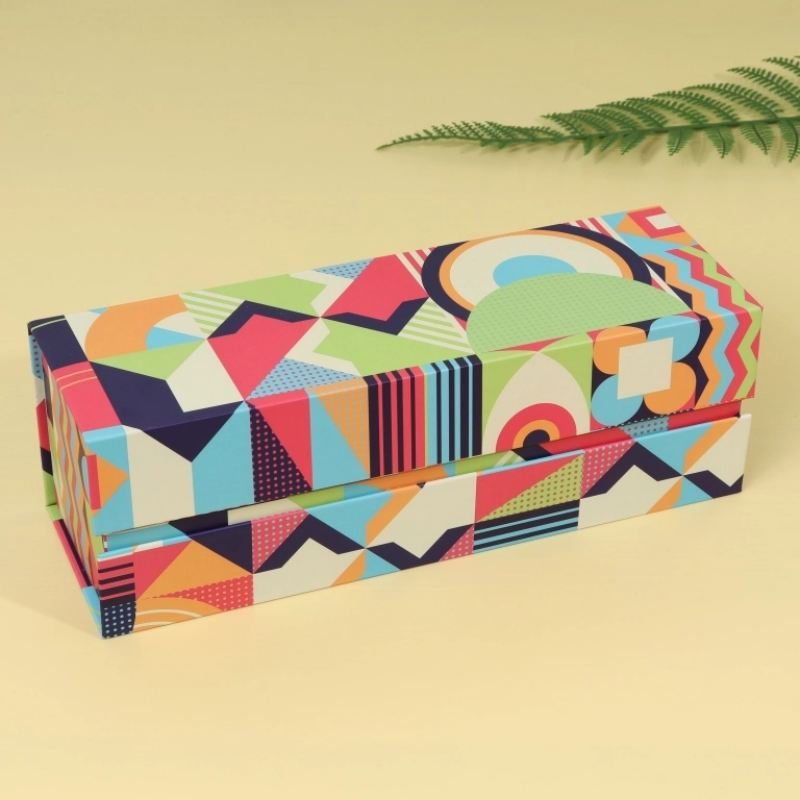 Color Printed Chocolate Gift Box Set – 3 Styles with Gift Bag Wholesale Color printed chocolate gift bag with satin ribbon handle – 250g white card paper for retail carrying