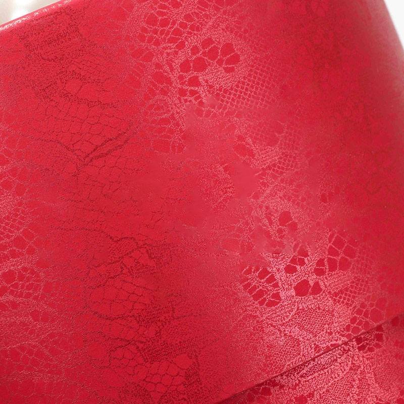 Lace-textured paper surface – delicate vintage charm with modern aesthetic