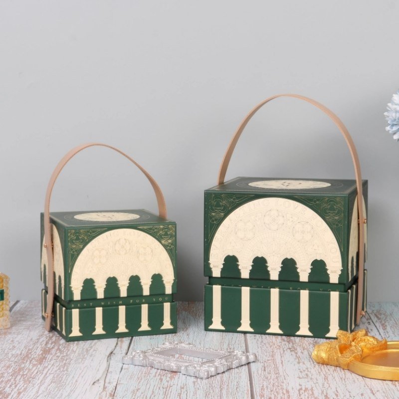 European Retro Green Wedding Gift Box – Embossed Printing Wholesale Manufacturer Matching green leather handle on gift box – upgraded portability and luxurious texture