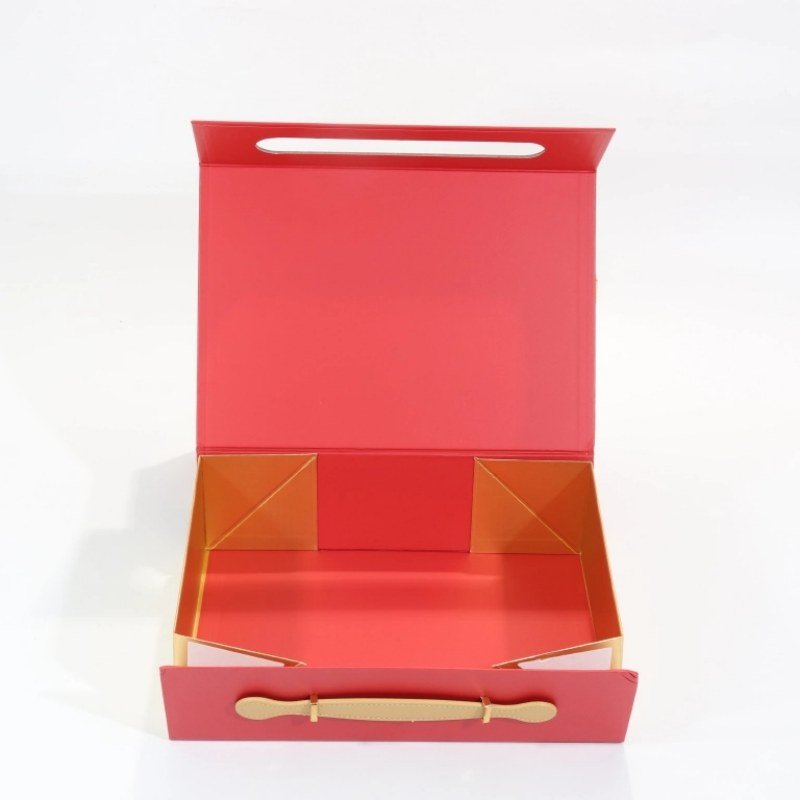 One piece foldable gift box flat collapsed structure – saves over 70 percent shipping and storage space