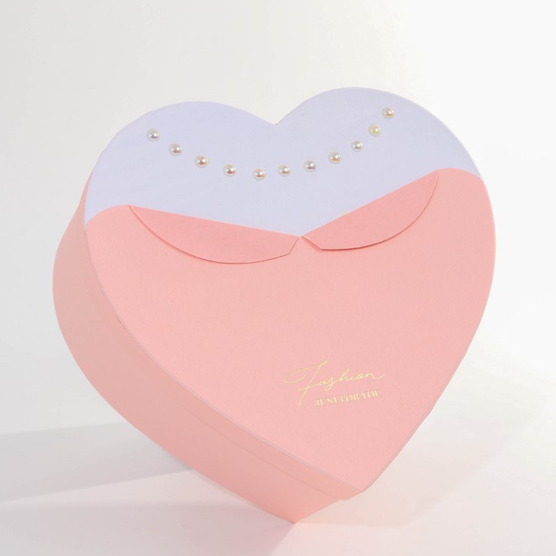 Heart Shaped Flower Box – Valentine’s Day Love Gift Box Wholesale Pink heart shaped gift box closed – imitation pearl decoration, gold hot stamping