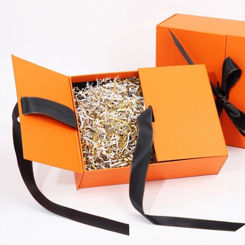 Double Door Valentine’s Day Gift Box – Custom Romantic Packaging Wholesale Precision machine cut corners – three-dimensional, neat edges